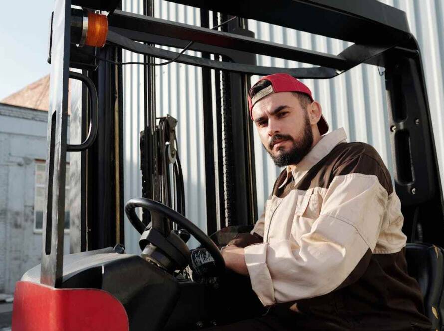 Ontario Driving Licence Rules Now Tied to Immigration Status