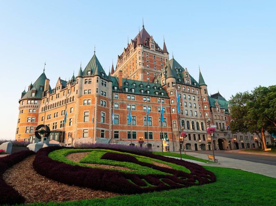 Temporary Public Policy Allowing Visitors to Apply for Canadian Work Permits From Within Canada Ends