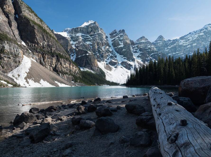 BC PNP Entrepreneur Draw Issues 17 Base Invitations and Up to 5 Regional Invitations on December 16, 2025