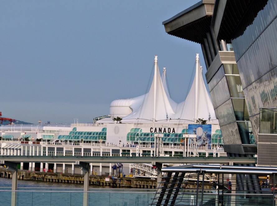 How to Find Cheap Flights from Canada to India: The Ultimate Money