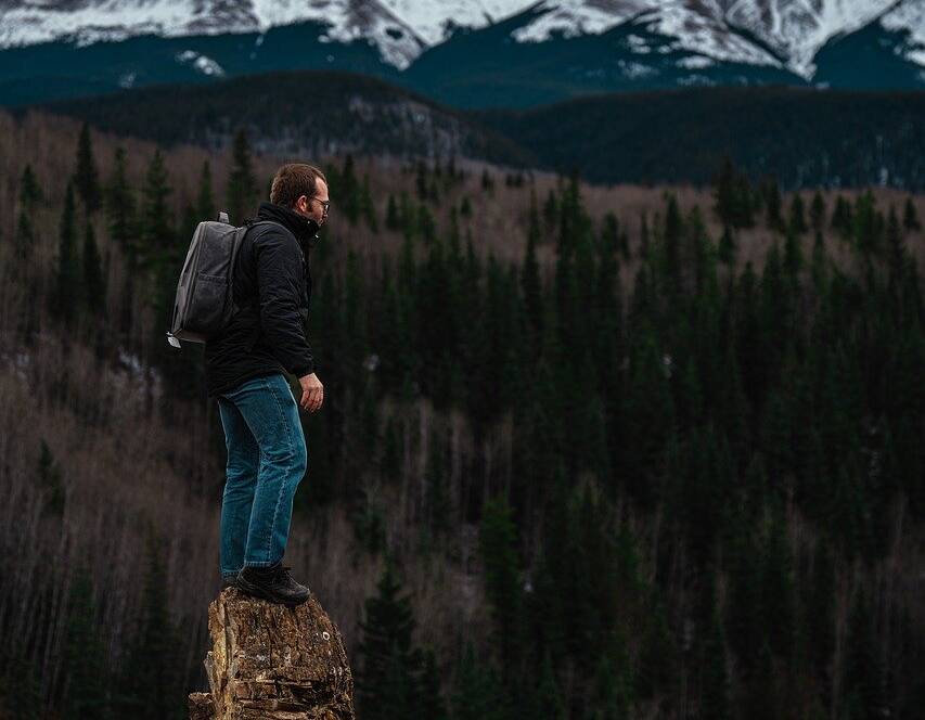 Canada Ends Citizenship Limits for Families Living Abroad